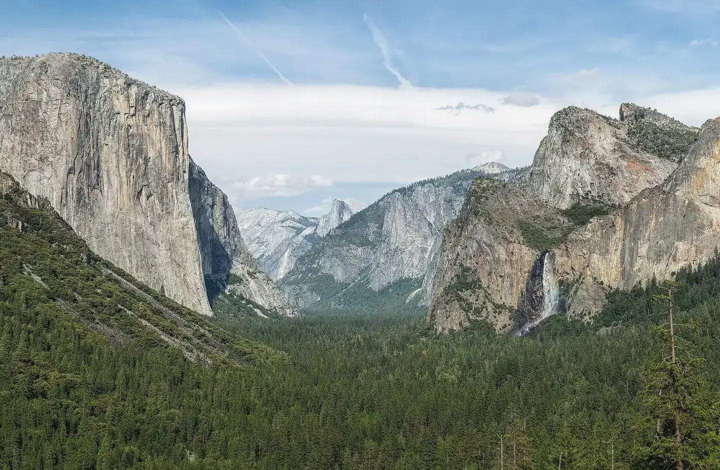 Yosemite Valley from Tunnel View, showing El Capitan and Bridalveil Fall, Yosemite National Park
